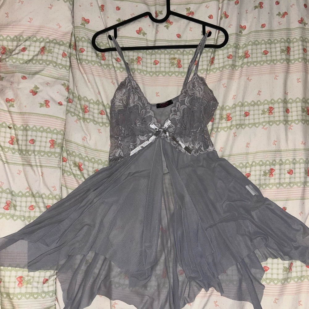 ❌ SOLD ❌
VINTAGE Avidlove Blue Gray Lace lingerie / sheer mini dress